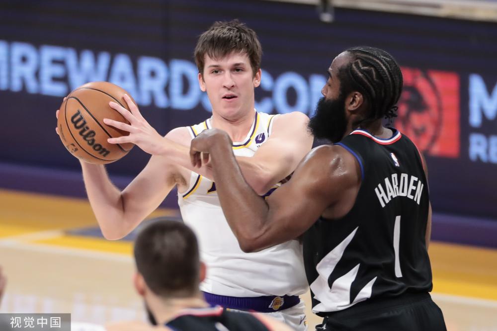 形势胶着且 形势胶着且